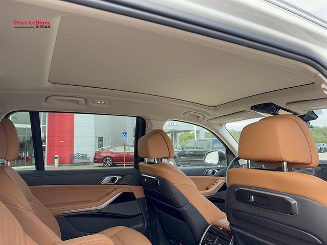 Used 2024 BMW X7 xDrive40i w/ Premium Package AWD/4WD image 27