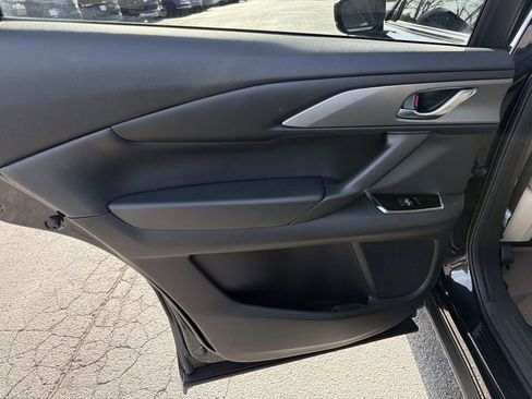 Used 2023 MAZDA CX-9 Touring image 15