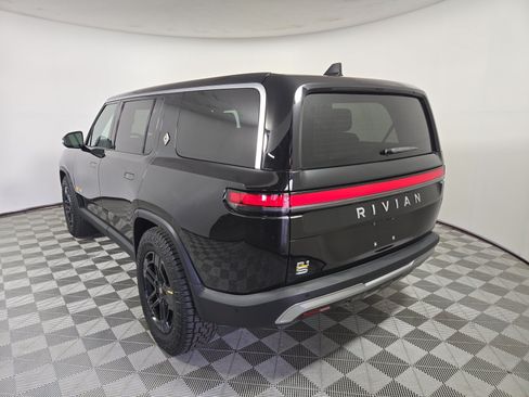 Used 2024 Rivian R1S Adventure AWD/4WD image 3