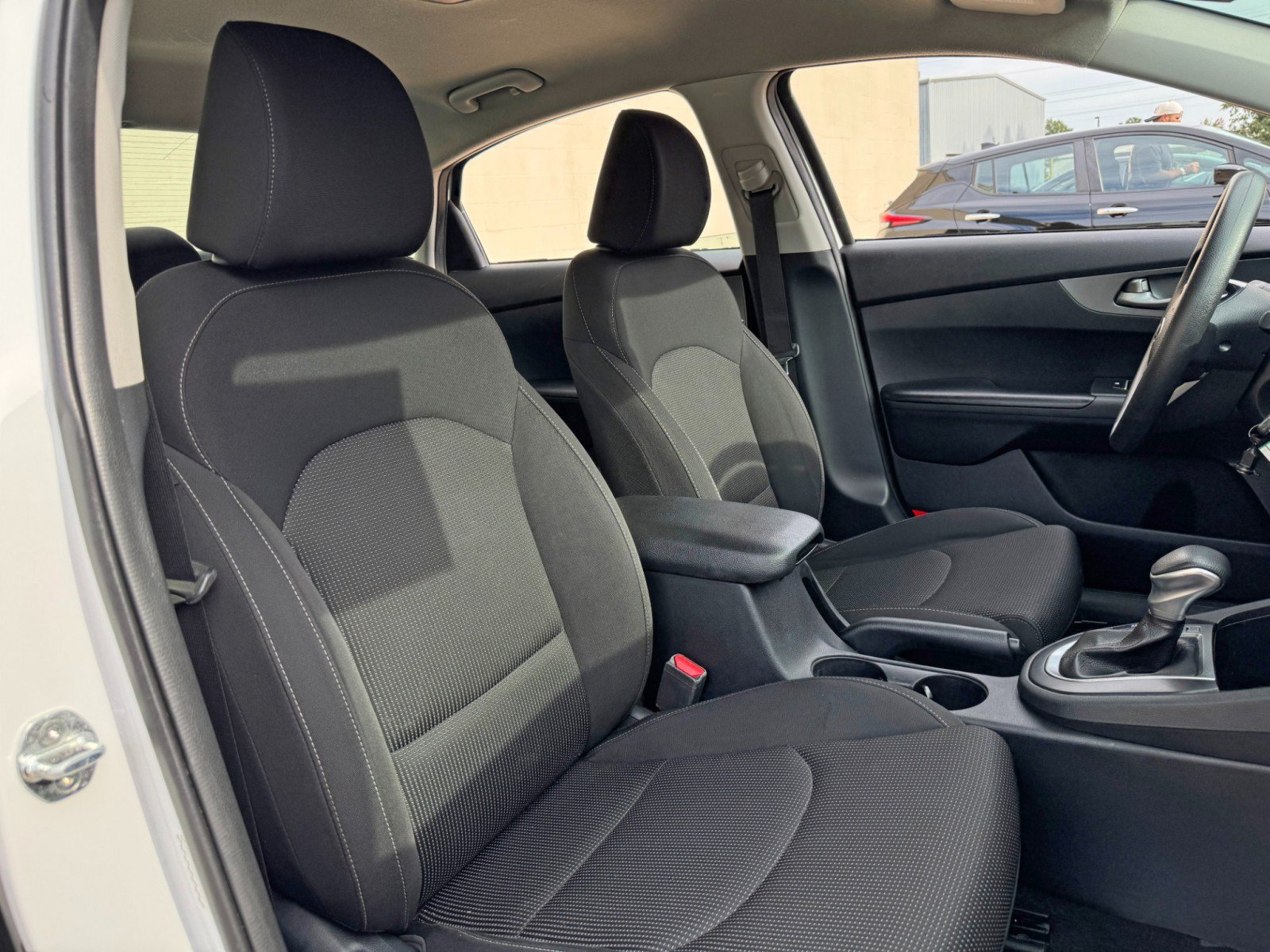 Used 2019 Kia Forte LXS FWD image 28