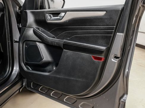 Used 2021 Ford Escape SEL image 52