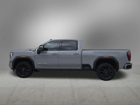 Used 2024 GMC Sierra 2500 AT4 w/ AT4 Premium Plus Package AWD/4WD image 3
