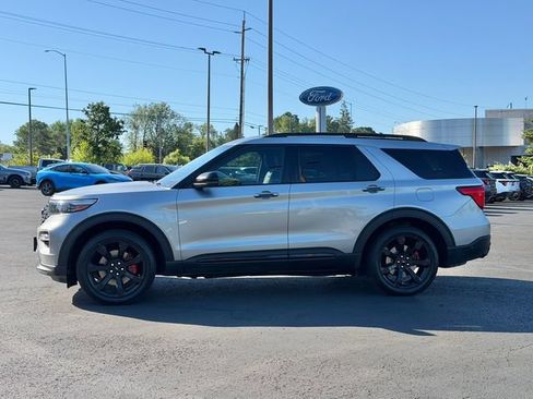 Used 2020 Ford Explorer ST w/ ST High-Performance Pack AWD/4WD image 6