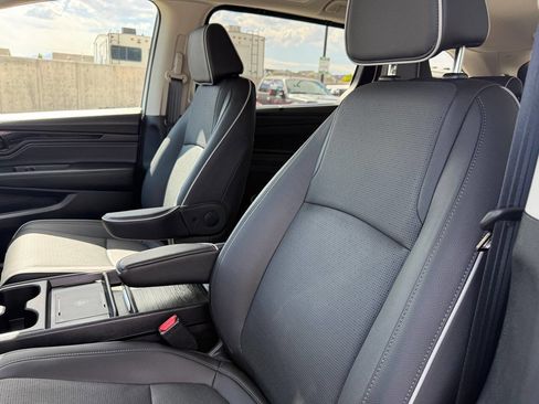 Used 2026 Honda Odyssey Elite image 18
