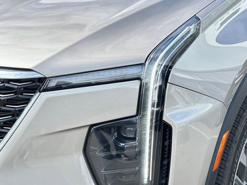 Used 2024 Cadillac XT4 Premium Luxury image 48