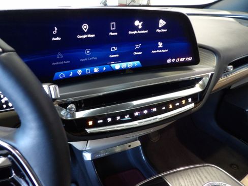 Used 2024 Cadillac Lyriq Sport w/ Nappa Leather Package image 14