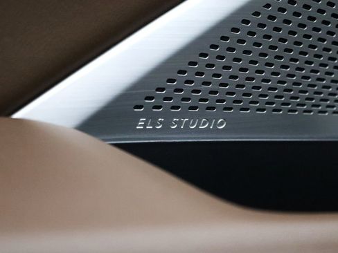 Used 2023 Acura MDX SH-AWD w/ Technology Package image 13