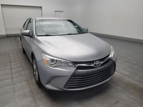 Used 2017 Toyota Camry XLE FWD image 13