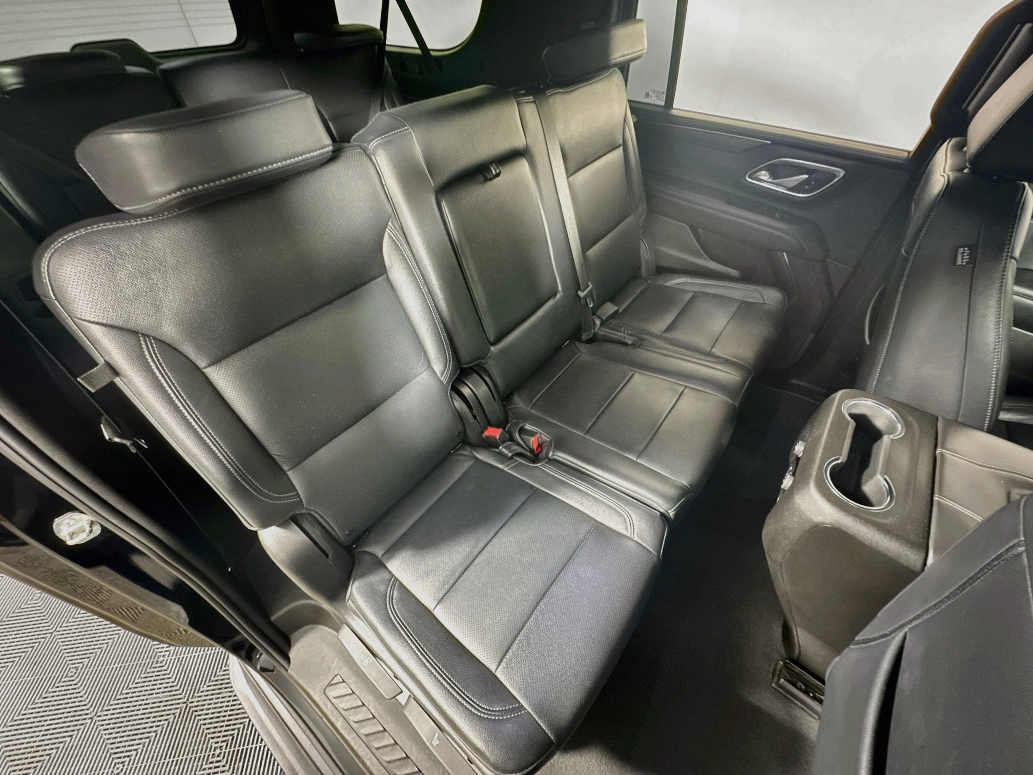 Used 2023 Chevrolet Suburban LS AWD/4WD image 26