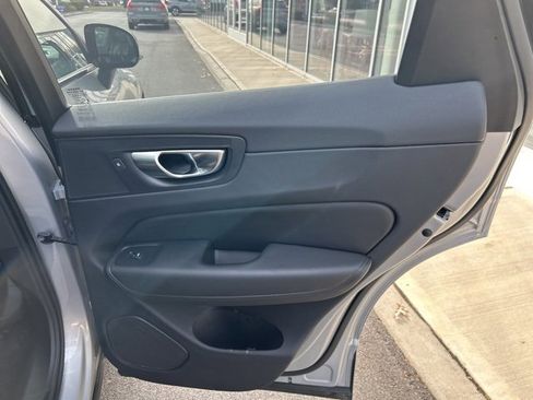 Certified 2025 Volvo XC60 B5 Plus image 11