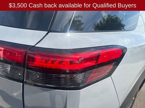 New 2026 Nissan Pathfinder Platinum AWD/4WD image 42