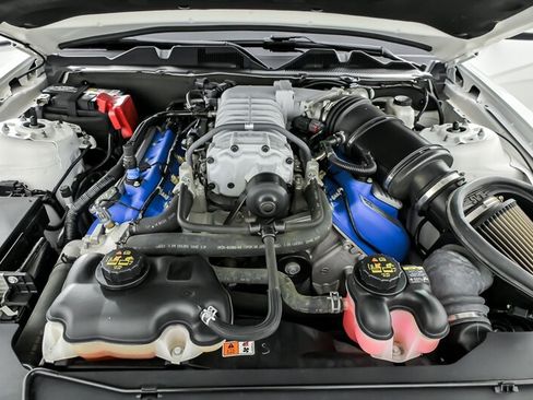 Used 2012 Ford Mustang Shelby GT500 w/ SVT Performance Pkg RWD image 17