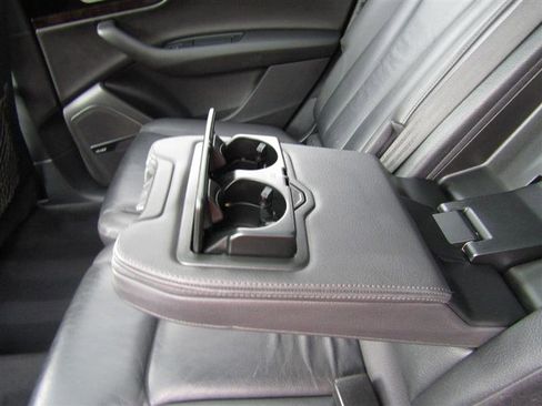 Used 2018 Audi Q7 3.0T Premium Plus image 35