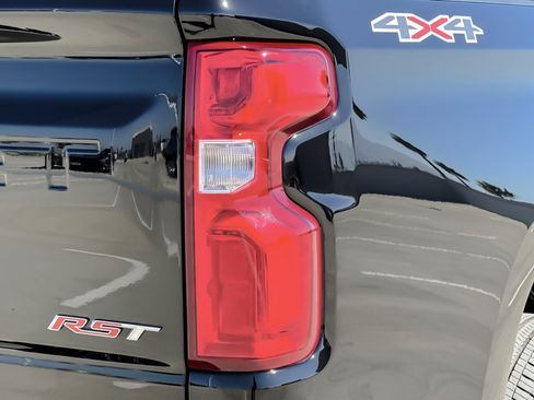 Used 2023 Chevrolet Silverado 1500 RST w/ Convenience Package II AWD/4WD image 26