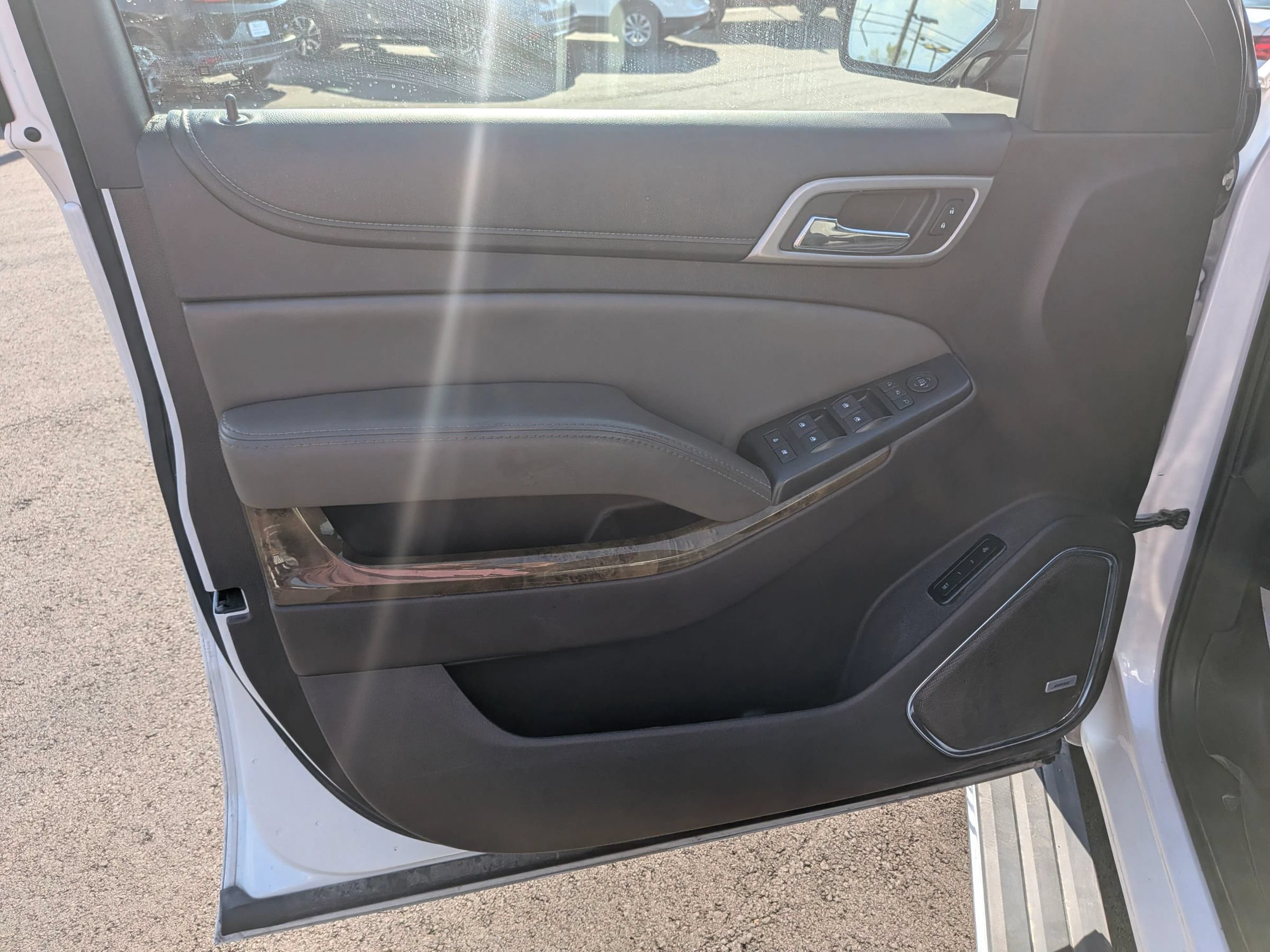 Used 2016 GMC Yukon Denali w/ Open Road Package AWD/4WD image 19