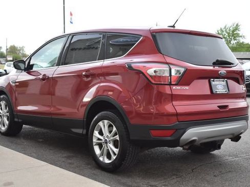 Used 2017 Ford Escape SE FWD image 13