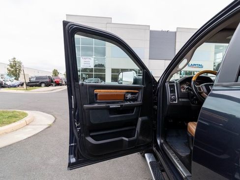 Used 2017 RAM 1500 Laramie Longhorn image 36