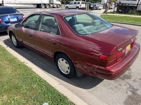 Used 1999 Toyota Camry CE image 11