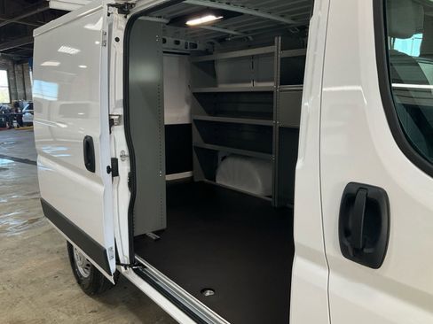 Used 2025 RAM ProMaster 2500 w/ Safety Group FWD image 20