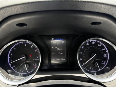 Used 2020 Toyota Camry LE image 18