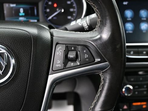 Used 2018 Buick Encore Preferred image 19