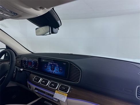 New 2026 Mercedes-Benz GLE 450 4MATIC image 30