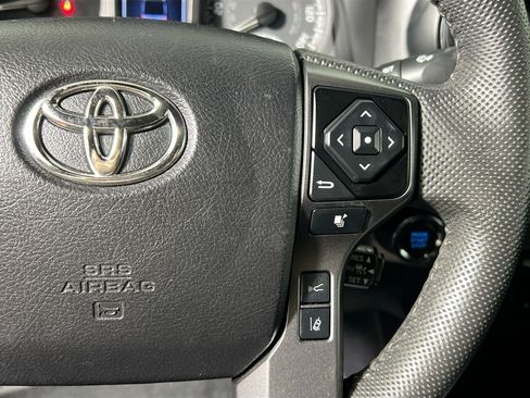 Used 2022 Toyota Tacoma TRD Sport w/ TRD Premium Sport Package RWD image 19