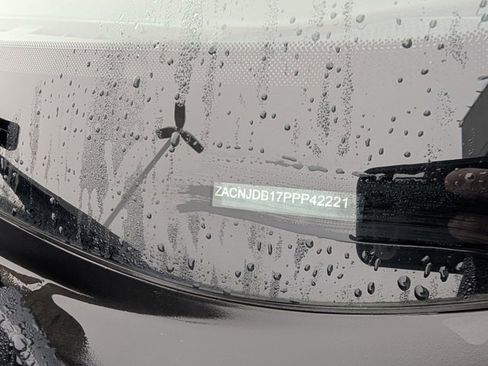 Used 2023 Jeep Renegade Latitude image 34