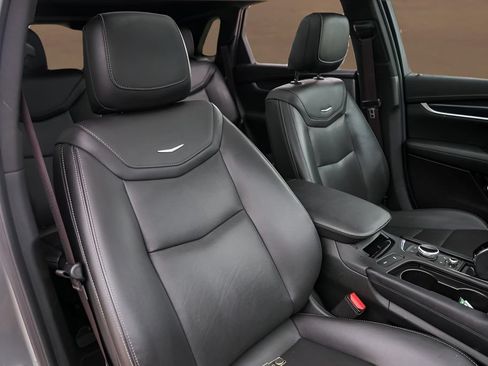 Certified 2024 Cadillac XT5 Premium Luxury AWD/4WD image 34