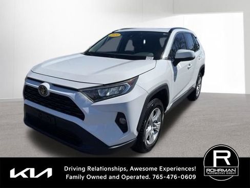 Used 2019 Toyota RAV4 XLE image 1