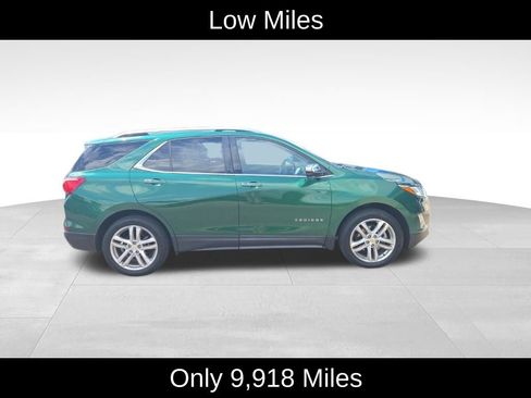 Used 2018 Chevrolet Equinox Premier AWD/4WD image 2