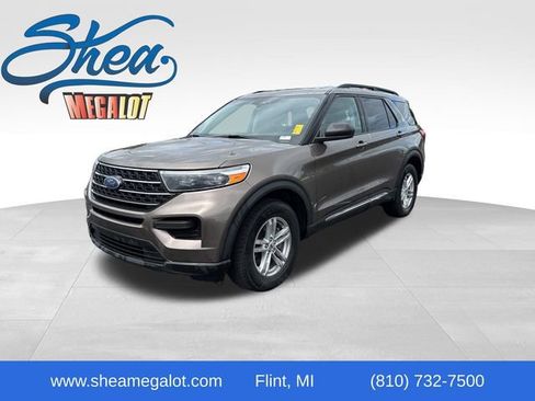 Used 2021 Ford Explorer XLT image 1