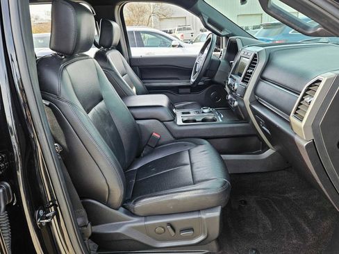 Used 2020 Ford Expedition XLT w/ Equipment Group 202A image 23