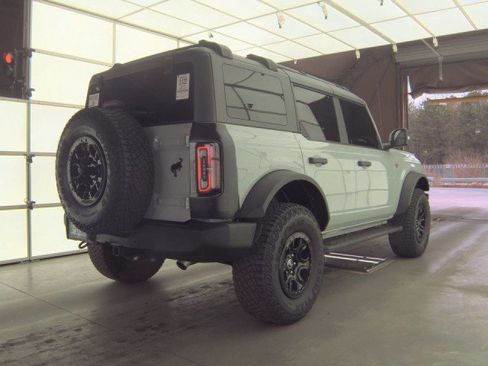 Used 2023 Ford Bronco Wildtrak image 4