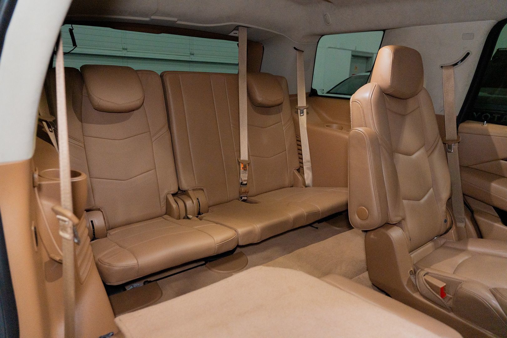 Used 2016 Cadillac Escalade Platinum AWD/4WD image 30