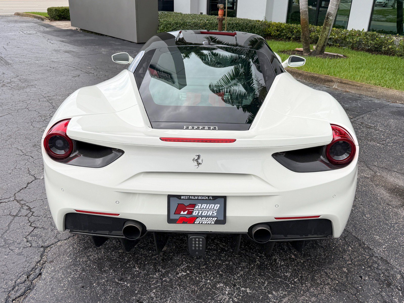 Used 2016 Ferrari 488 GTB RWD image 19
