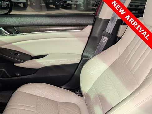 Used 2022 Honda Accord EX-L image 21