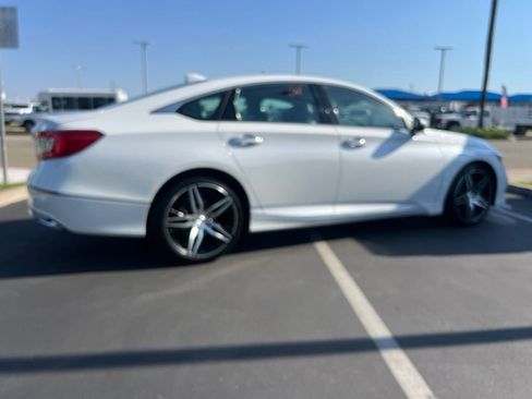 Used 2022 Honda Accord Touring image 15