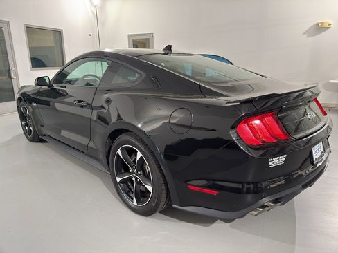 Used 2021 Ford Mustang GT image 5