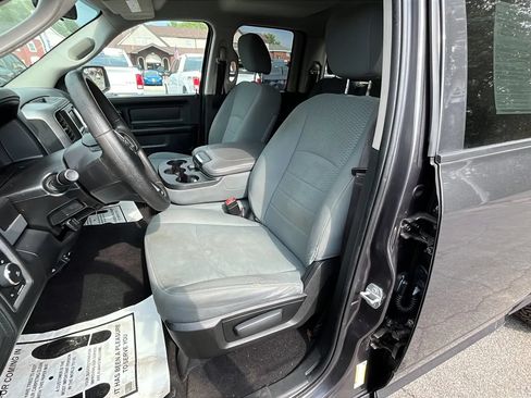Used 2017 RAM 1500 Express w/ Express Value Package AWD/4WD image 22