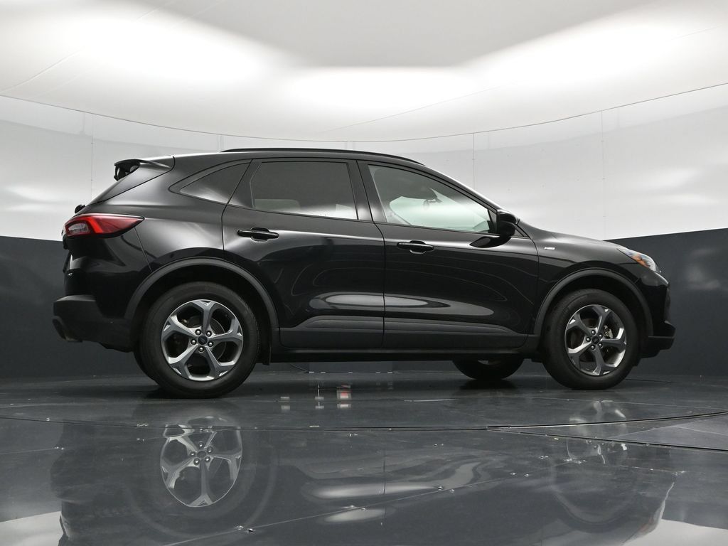 Certified 2025 Ford Escape ST-Line Select AWD/4WD image 43