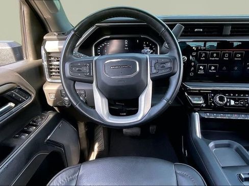 Used 2024 GMC Sierra 2500 Denali w/ Denali Reserve Package AWD/4WD image 8