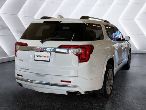Used 2023 GMC Acadia Denali image 4