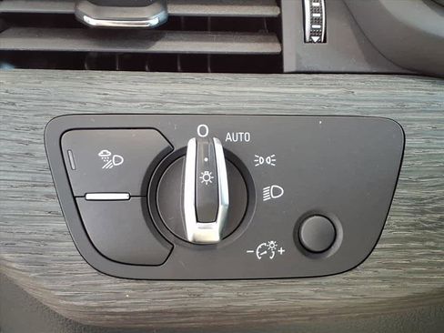 Used 2023 Audi A4 2.0T Premium Plus w/ Premium Plus Package image 11