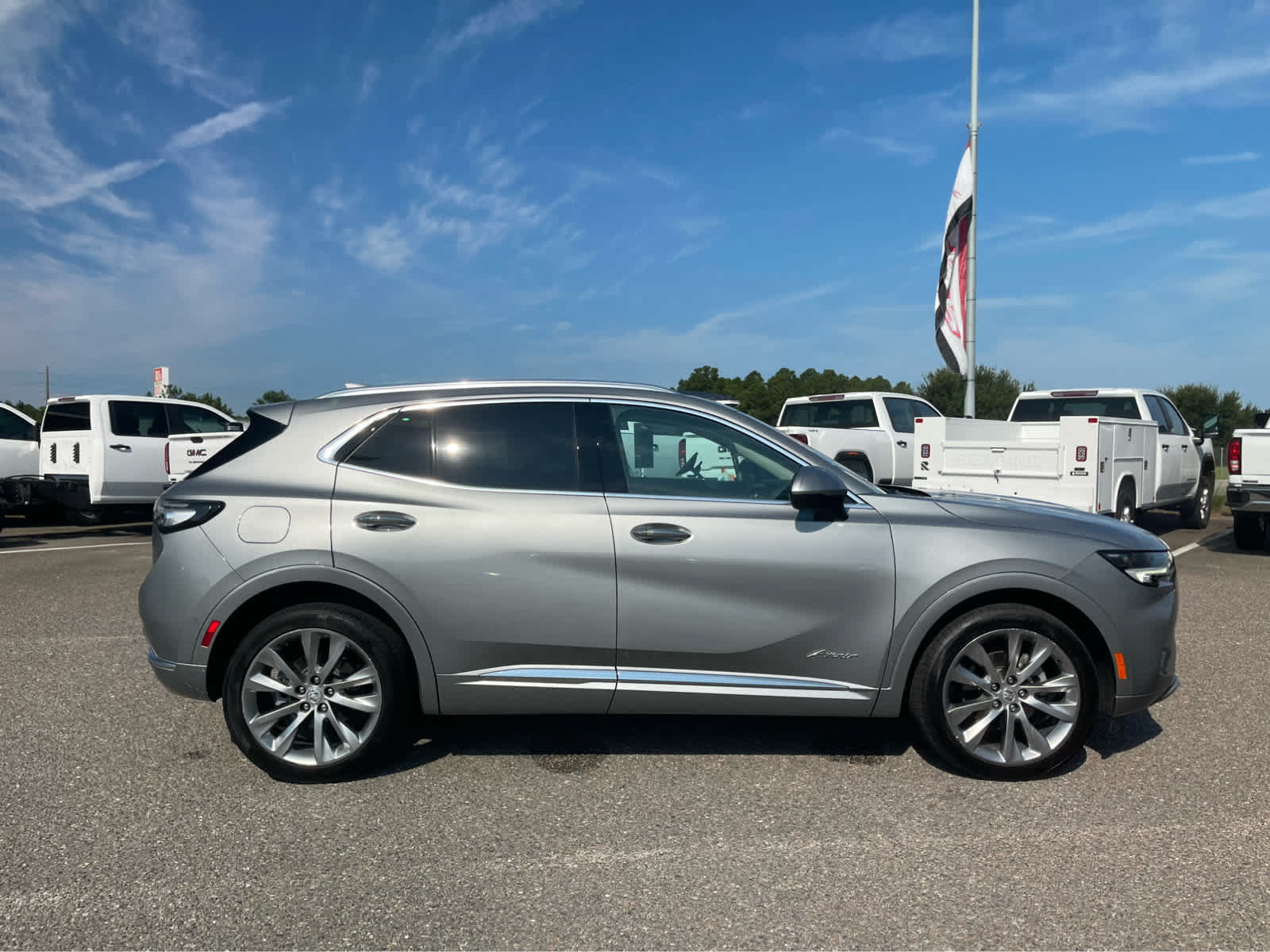 Used 2023 Buick Envision Avenir AWD/4WD image 4