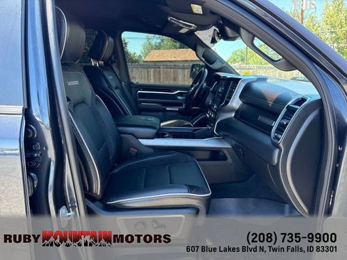 Used 2021 RAM 1500 Laramie w/ Sport Appearance Package AWD/4WD image 19