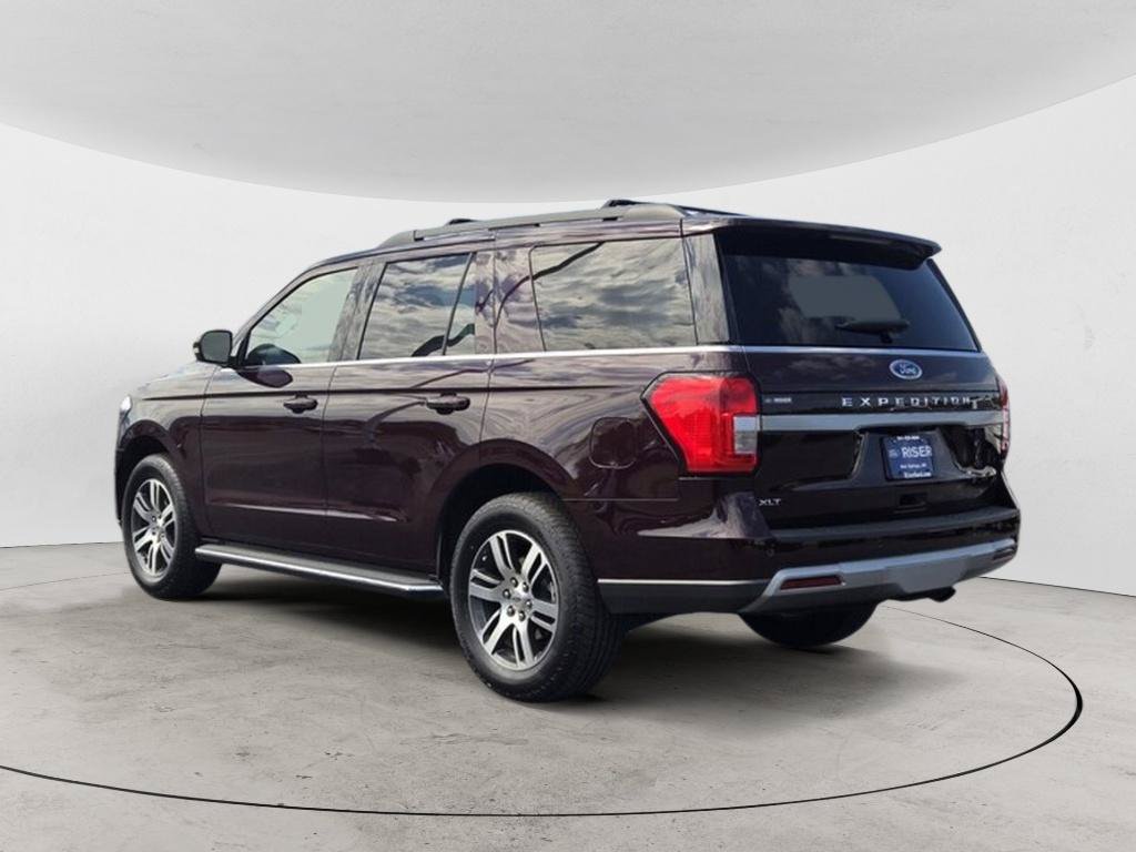Used 2023 Ford Expedition XLT RWD image 5