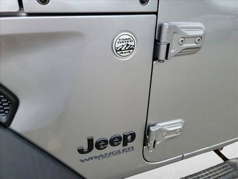 Used 2019 Jeep Wrangler Unlimited Sport AWD/4WD image 9
