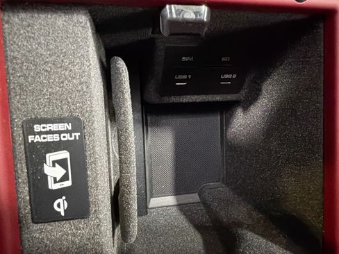 Certified 2026 Porsche Macan Turbo AWD/4WD image 30