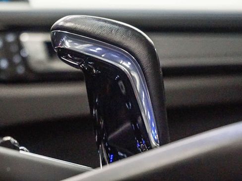 Used 2022 Porsche Cayenne Turbo image 20